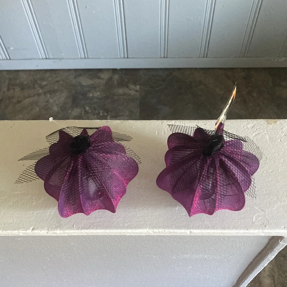 NWT- 2- Elegant Purple Lace Covered Light Up LED Halloween Pumpkin Decorations